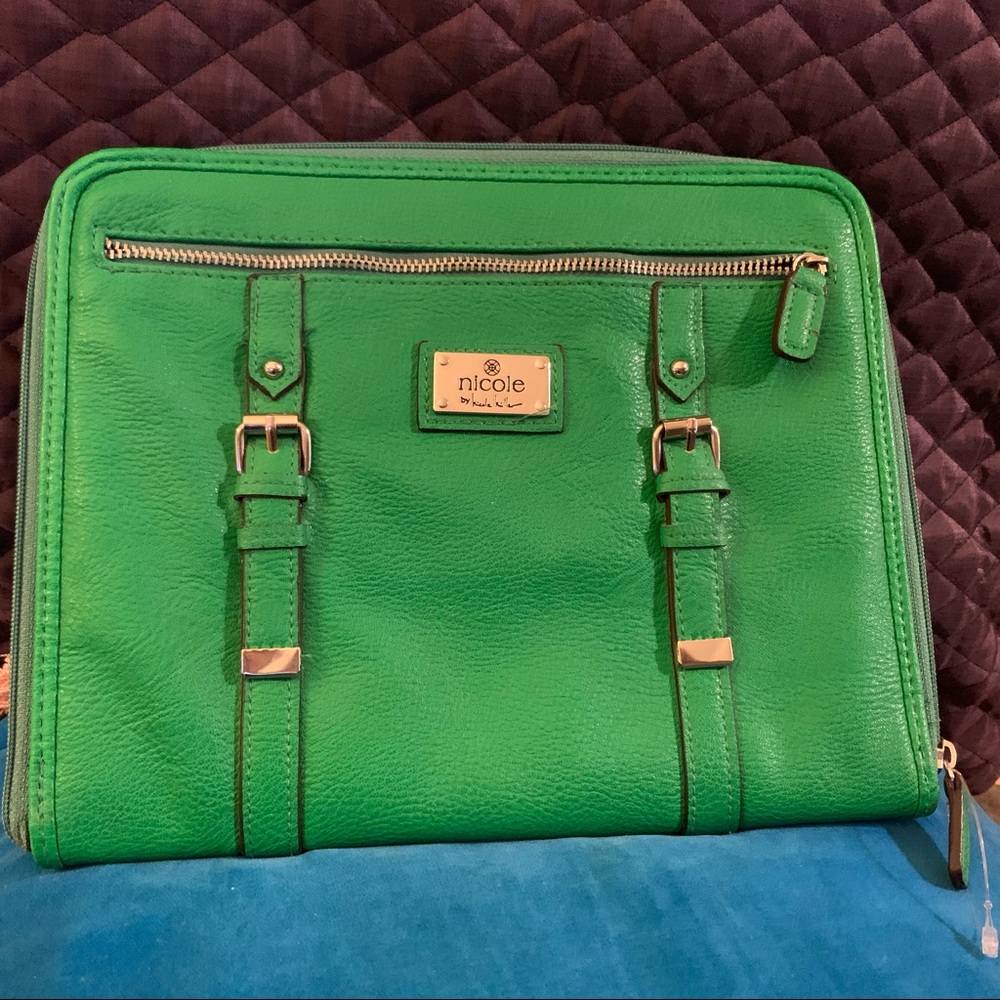 NWOT NICOLE MILLER GREEN TABLET/PAD C…